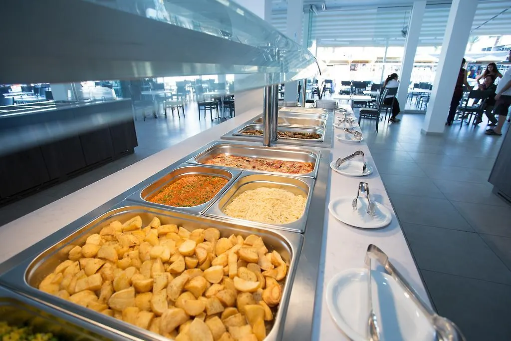 פרוטאראס Mandali Hotel